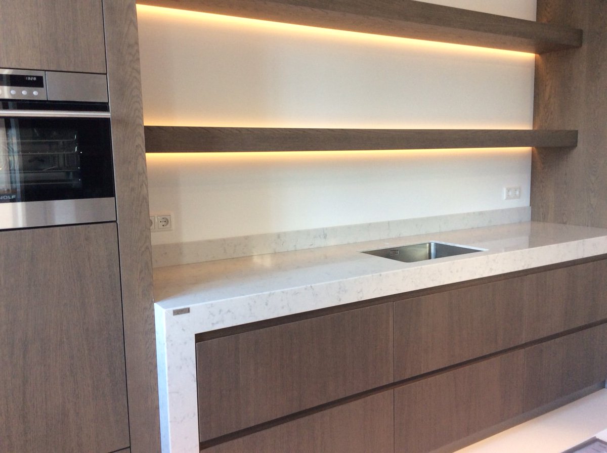 Arte_NL's tweet photo. Ook deze week weer een beauty van #Kloosterman Exclusief. De Lagoon van #Silestone. https://t.co/PM3ZmpbBZ3