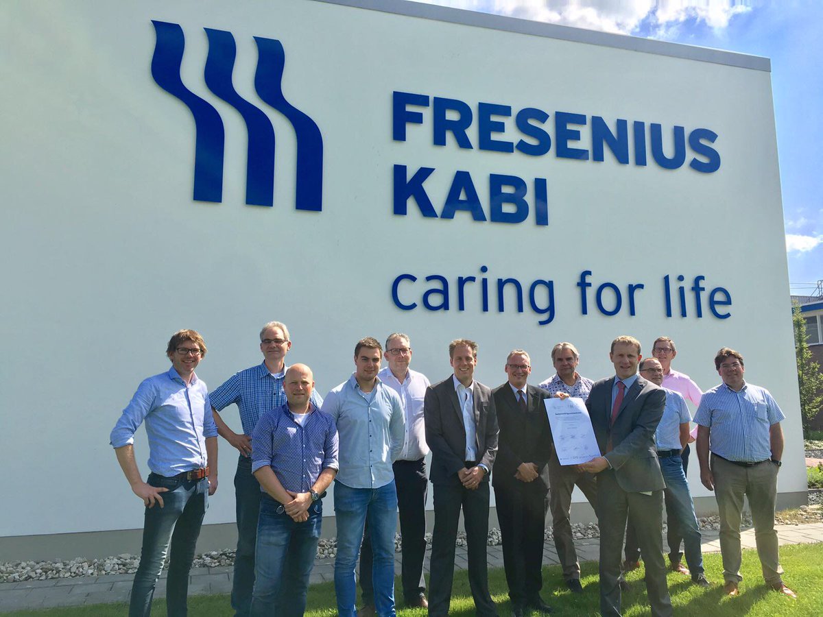 DEMCON's tweet photo. Samenwerkingsovereenkomst getekend voor ontwikkeling SMART factory @Fresenius met  @espsbv @SymbolBV en Z-Tech 
https://t.co/Nze0f8CMwc https://t.co/8YiPl3AIO2