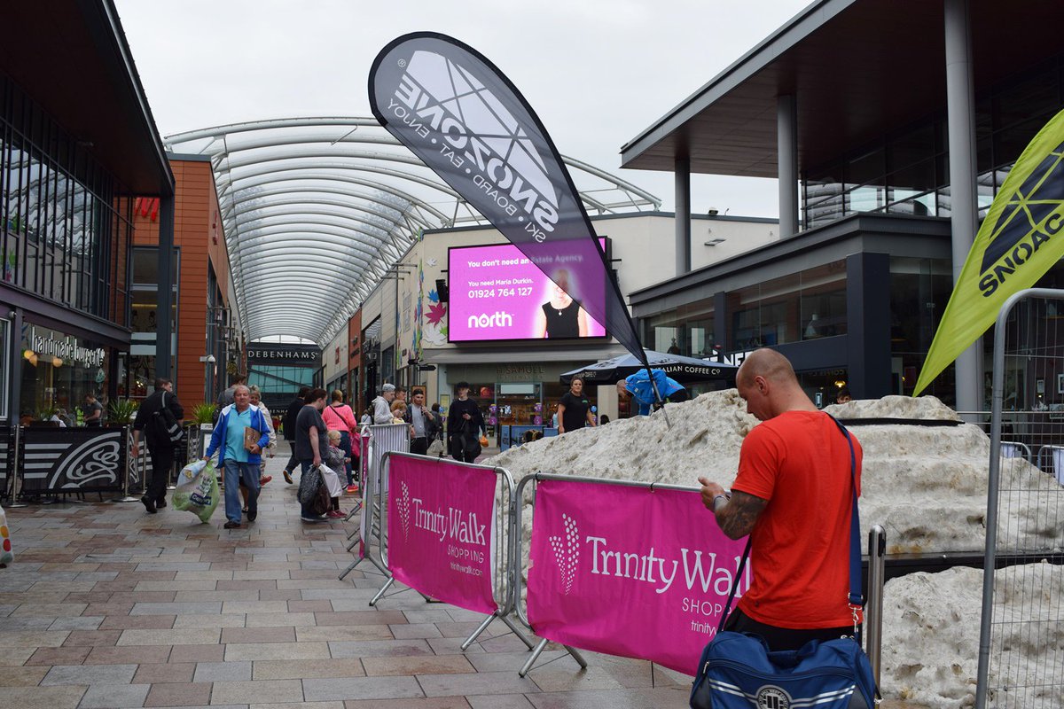 trinitywalk's tweet photo. Snow joke Yorkshire - we've got free sledging here this Friday and Saturday with @Snozone_UK 🏂❄️🎿 https://t.co/Ksx9dM5JS4 https://t.co/cXopUal38K