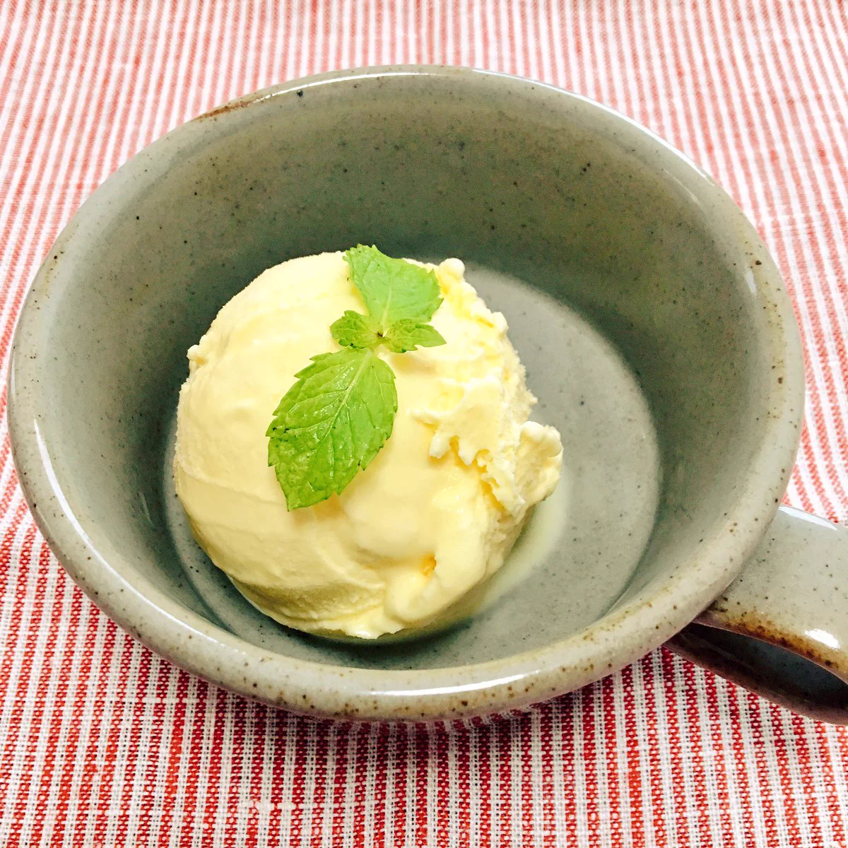 手軽でおいしい！冷やし固めながら食べる、コーヒーゼリーフロートのレシピがこれｗｗｗ
