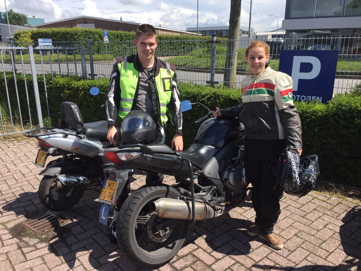 Hoera Maarten Bikker,Cynthia Tolenaar, Arnaud Dekker, Arjan van Steenis zijn #geslaagd voor hun #motorrijbewijs.
#Top #prestatie👍