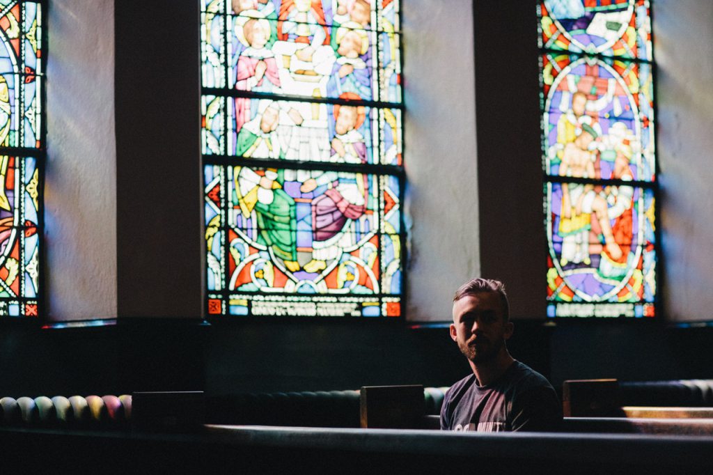 PhilippaLowe's tweet photo. Jesus didn't say data thy neighbour.  He shone light, spoke out, loved and wept. https://t.co/5KlfdYj2f7 https://t.co/SyS4LJLmiY