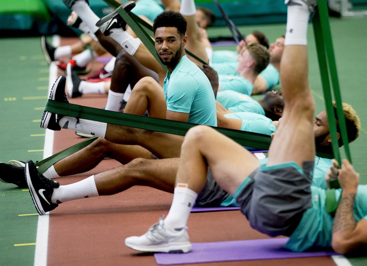 Great mood in our 🇩🇪 German training camp today as the lads go through a light session...

😃😊

#PartOfThePride #AVFC