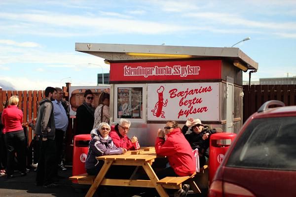The best thing to eat in Iceland costs less than $5 buff.ly/2tBoTtr