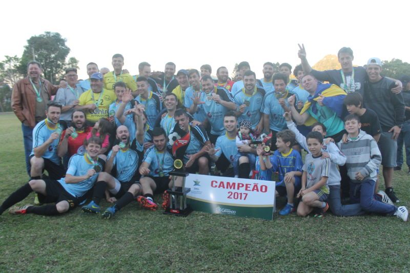 gramadofm's tweet photo. União da Furna conquista o título do Varzeano de Gramado https://t.co/uYg9o7OT3l https://t.co/jrFrrPe7xj
