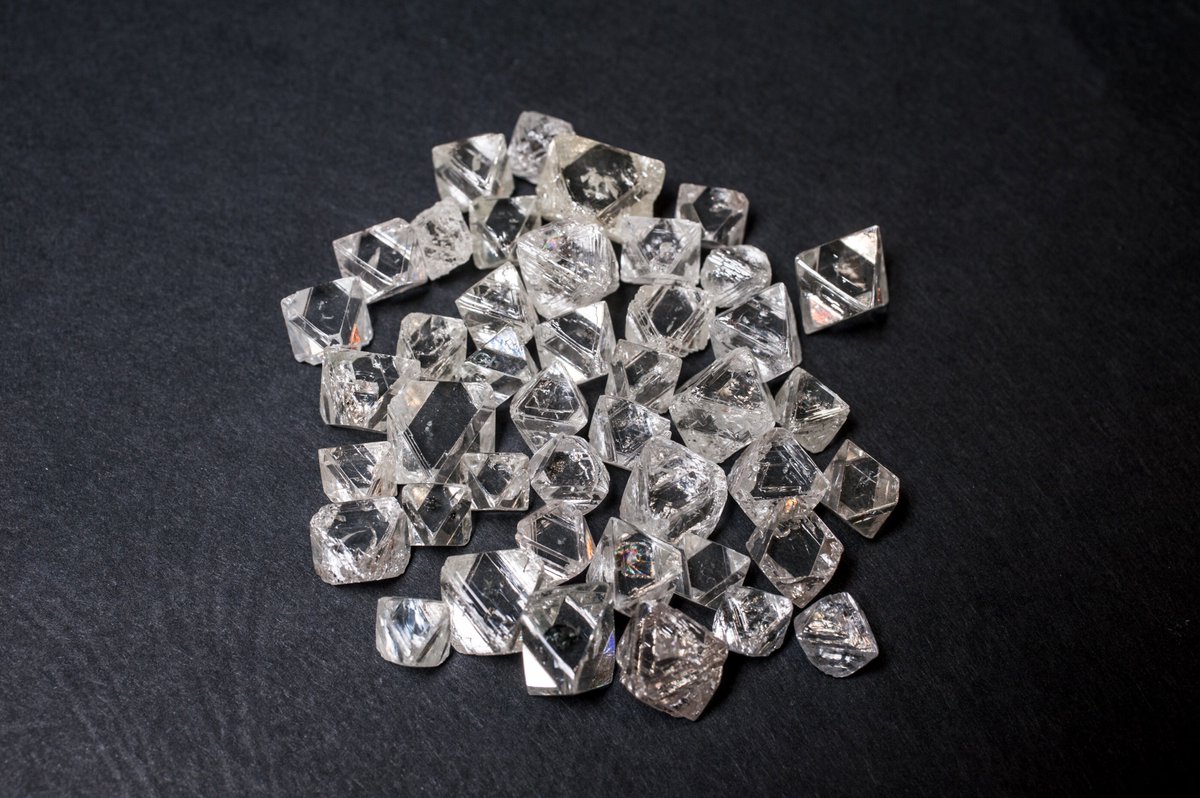 Diamond mining by ALROSA Group in January to June 2017 amounted to 19.3 million carats, growing by 14% year-on-year goo.gl/sQs9Nc