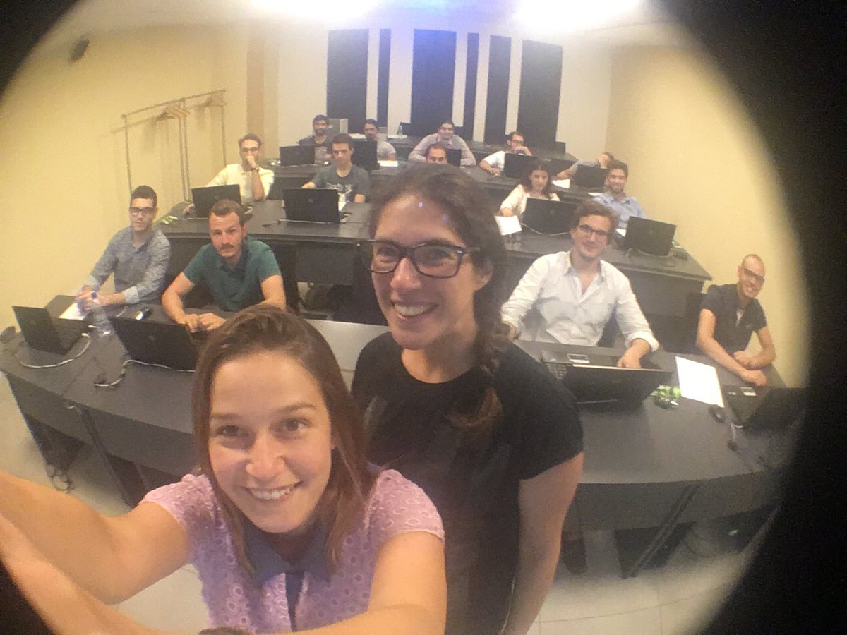 I_Basaric's tweet photo. In aula con lo Start Program di @ElmecTwitt per imparate a usare i social media con super insegnante @ClaudiaRebe87 https://t.co/KcfAnnmM7g