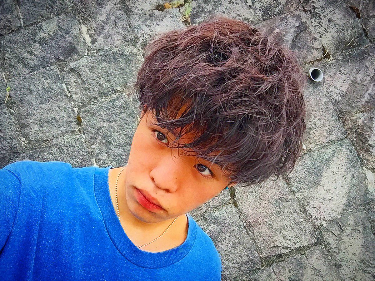 髪 Pa Twitter 今日のセット 束感 の枠を辞めて最近パーマstyleが好きです 濡れ髪とバサバサ感をミックスさせて濡れ髪 にギャッツビーのネズミ色をよく揉みこんでジェルで仕上げ 色落ちもええ感じにヴァイオレットなってきよった 横のシルエット上手くいっ 髪 Pa Twitter 今日のセット 束感 の枠を辞めて最近パーマstyleが好きです 濡れ髪とバサバサ感をミックスさせて濡れ髪 にギャッツビーのネズミ色をよく揉みこんでジェルで仕上げ 色落ちもええ感じにヴァイオレットなってきよった 横のシルエット上手くいっ