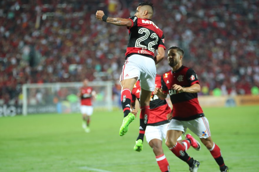 Semana importante com jogos decisivos. Quarta-feira tem Copa do Brasil! Vamos, Flamengo!