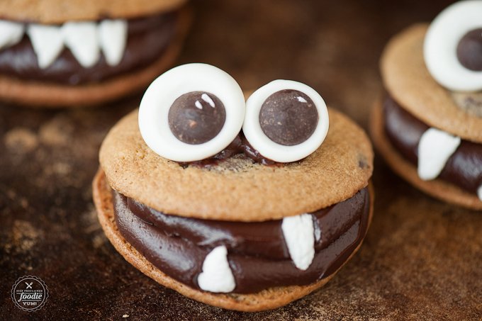 iamcastiiel's tweet photo. If @GankinSince95 looks at his bedstand,
   he should find a box of
   chocolate cookies monster there.

Feel better, Dean. https://t.co/56YWcsDDpI