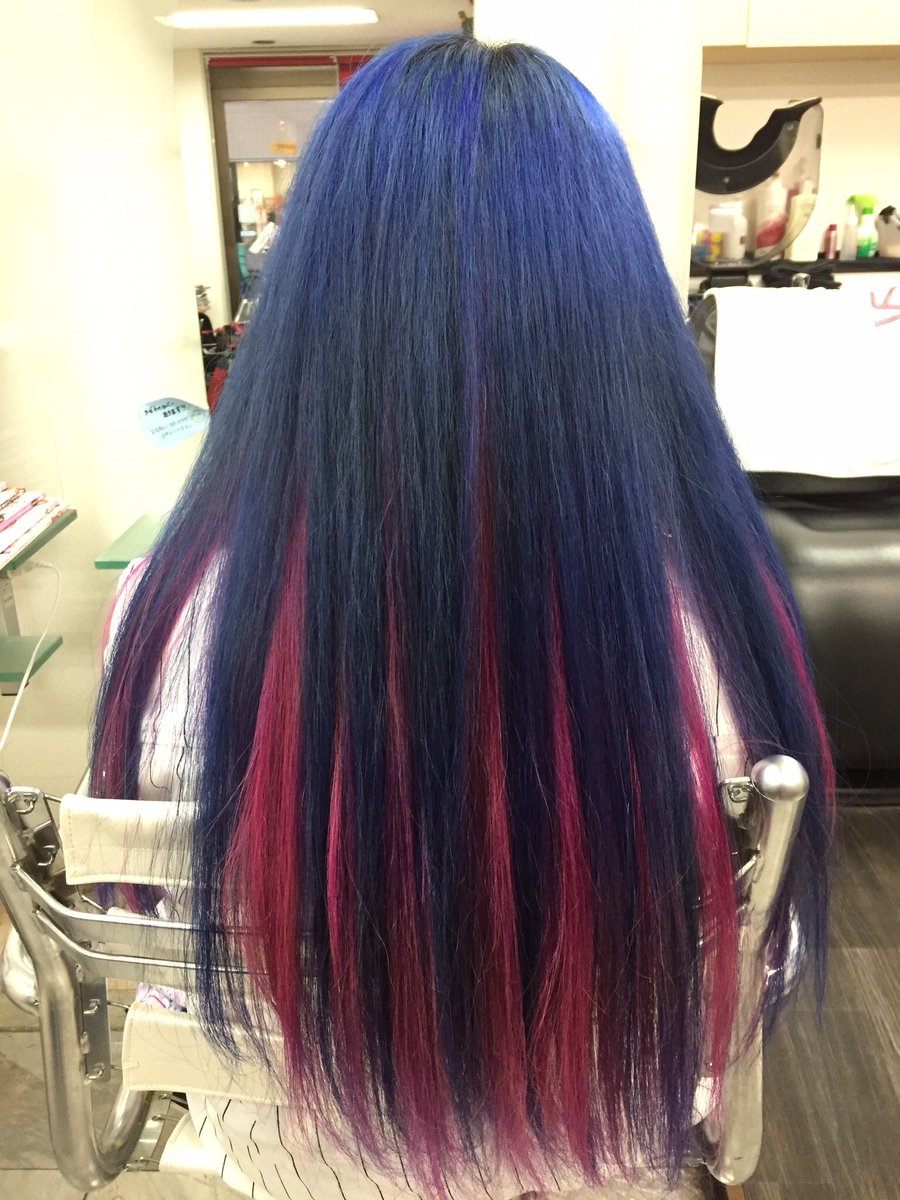 ストロベリーロックス 赤羽カラー専門店 本日のヘアカラー カラーメンテナンスで色味復活 ひと月半くらいで退色した状態から色味だけを改めて入れたよ 根元のブリーチは今回しなかったけど色味が入ればまたしばらく大丈夫だね この位のペースだと