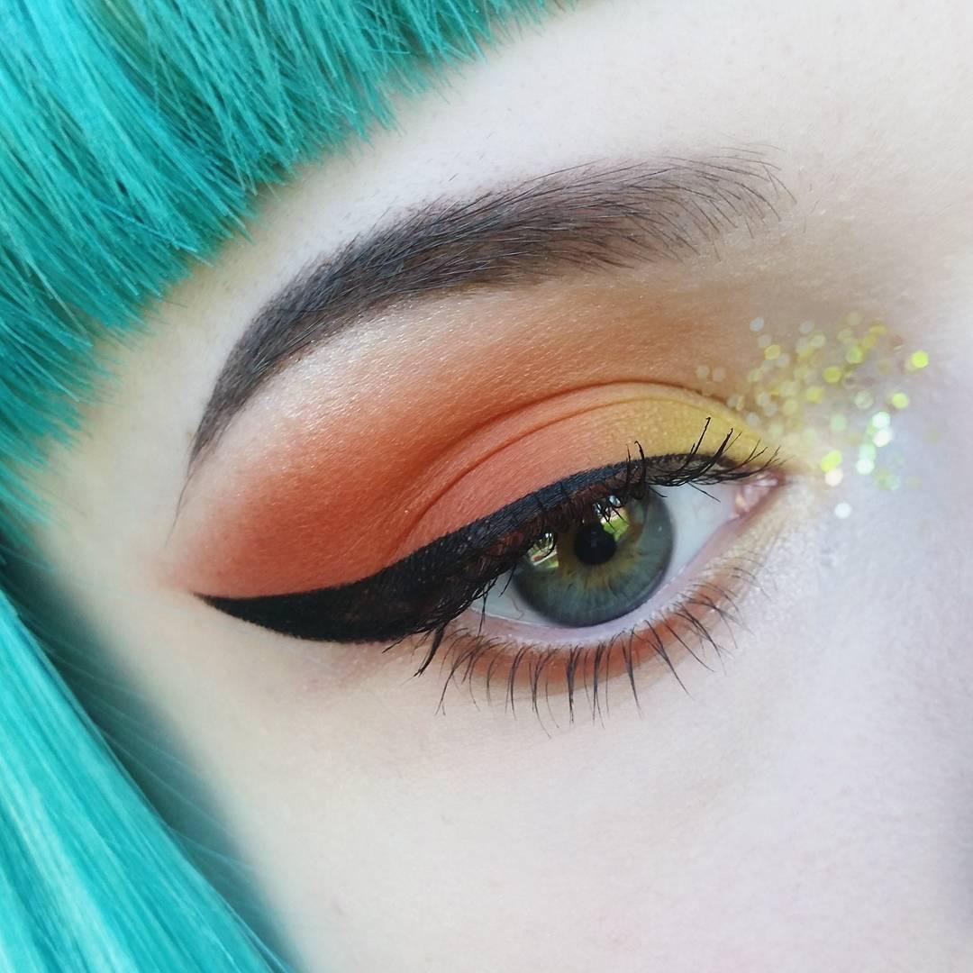 TargetMalvern's tweet photo. Sunset eyes  with 'Brights' Ultimate Shadow Palette from NYX! Shop @Target Cartwheel app to get 20% until 7/29! #targetbeauty #T2537 #NYX https://t.co/WBvnt8oGAG
