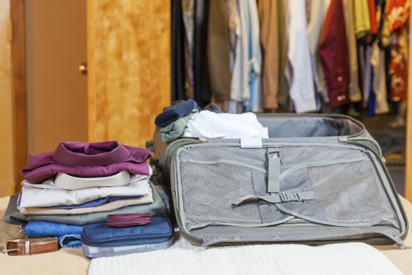neronote's tweet photo. If you're travelling this summer, remember to pack accordingly. #Fashion 

https://t.co/nSMFCGtG0T https://t.co/Bp4YgX7BC2