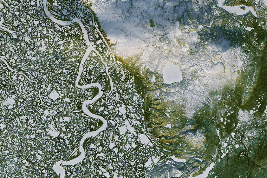 BluefieldTech's tweet photo. Massive emissions from melting permafrost (https://t.co/oWkfMKlyRZ). Our tech will serve as an alarm system for our planet. https://t.co/C29R3z3MUv