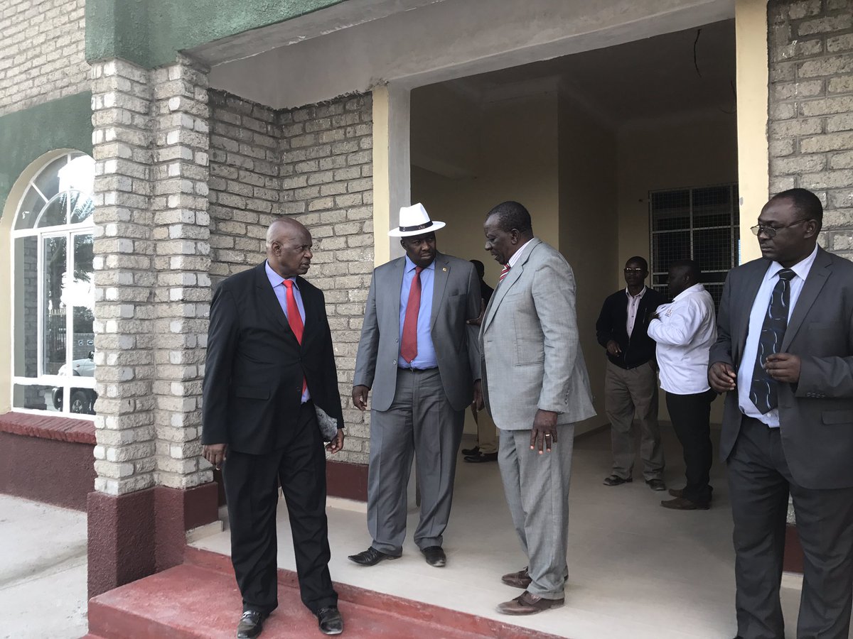 Saviour Kasukuwere tweet media