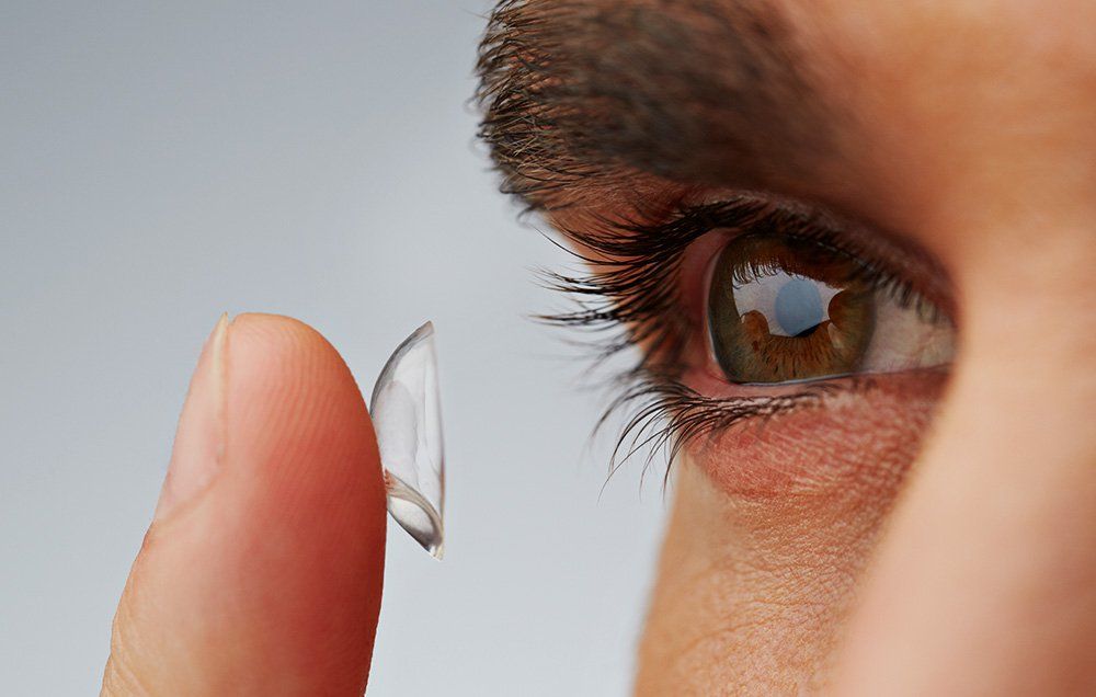 alotabouthealth's tweet photo. Woman Complains of Dry Eyes; Surgeon Removes 27 Contact Lenses #HealthyLiving #ContactHealth #EyeHealth https://t.co/v4eOOK0FVD https://t.co/d9CGPBVTNZ