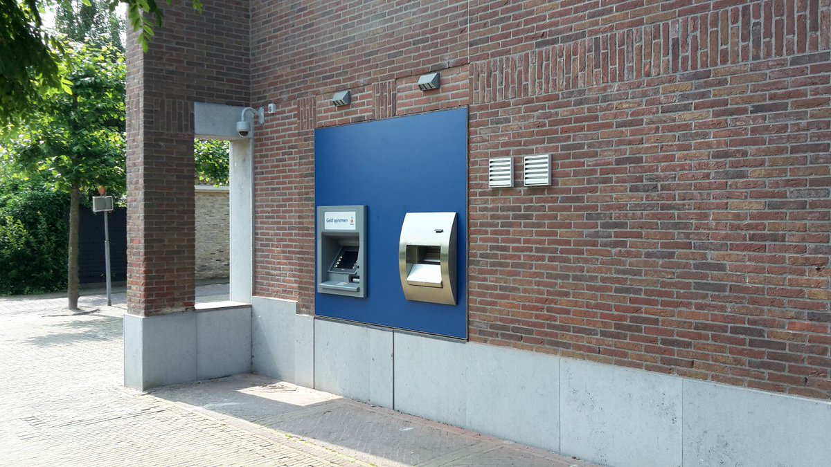 GrunstraGroep's tweet photo. Twee weken geleden is de OLGA voor de Rabobank te Workum opgeleverd. Het eindresultaat mag er zijn. https://t.co/rPDAd2IXzD