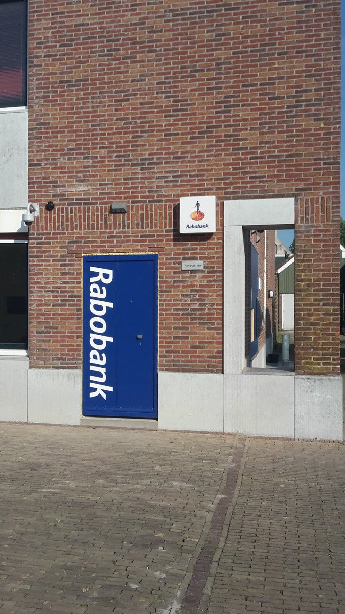 GrunstraGroep's tweet photo. Twee weken geleden is de OLGA voor de Rabobank te Workum opgeleverd. Het eindresultaat mag er zijn. https://t.co/rPDAd2IXzD