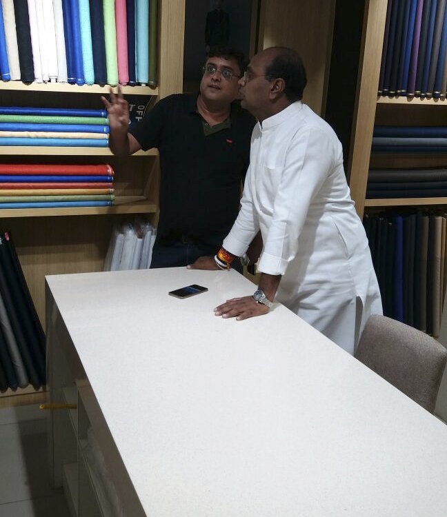 JadeBlue_1981's tweet photo. Minister of state Shri.@VishvasSarang ji visited Jade Blue Lifestyle's #Bhopal store & appreciated the #ModiKurtas!
#JadeBlueFashion https://t.co/BrLHgIHI8e