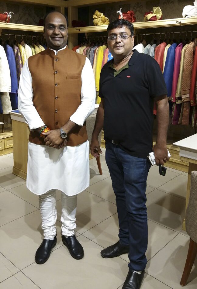 JadeBlue_1981's tweet photo. Minister of state Shri.@VishvasSarang ji visited Jade Blue Lifestyle's #Bhopal store & appreciated the #ModiKurtas!
#JadeBlueFashion https://t.co/BrLHgIHI8e