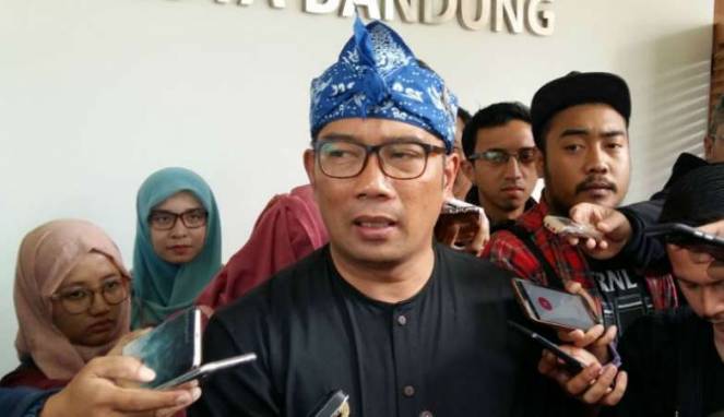 Ridwan Kamil Minta Pertanggungjawaban Pengeroyok Bobotoh Ridwan Kamil Minta Pertanggungjawaban Pengeroyok Bobotoh