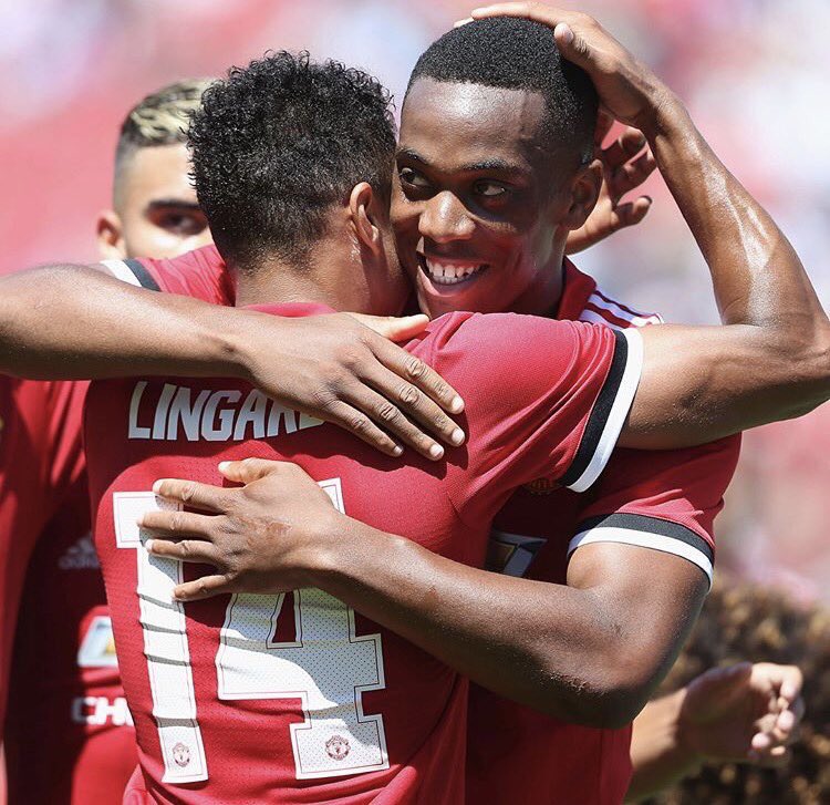 JonathanShrager's tweet photo. When Carvajal closes his eyes, this is all he can see
#HeresTony #MUFC #Martial https://t.co/mvmXdiLgxp