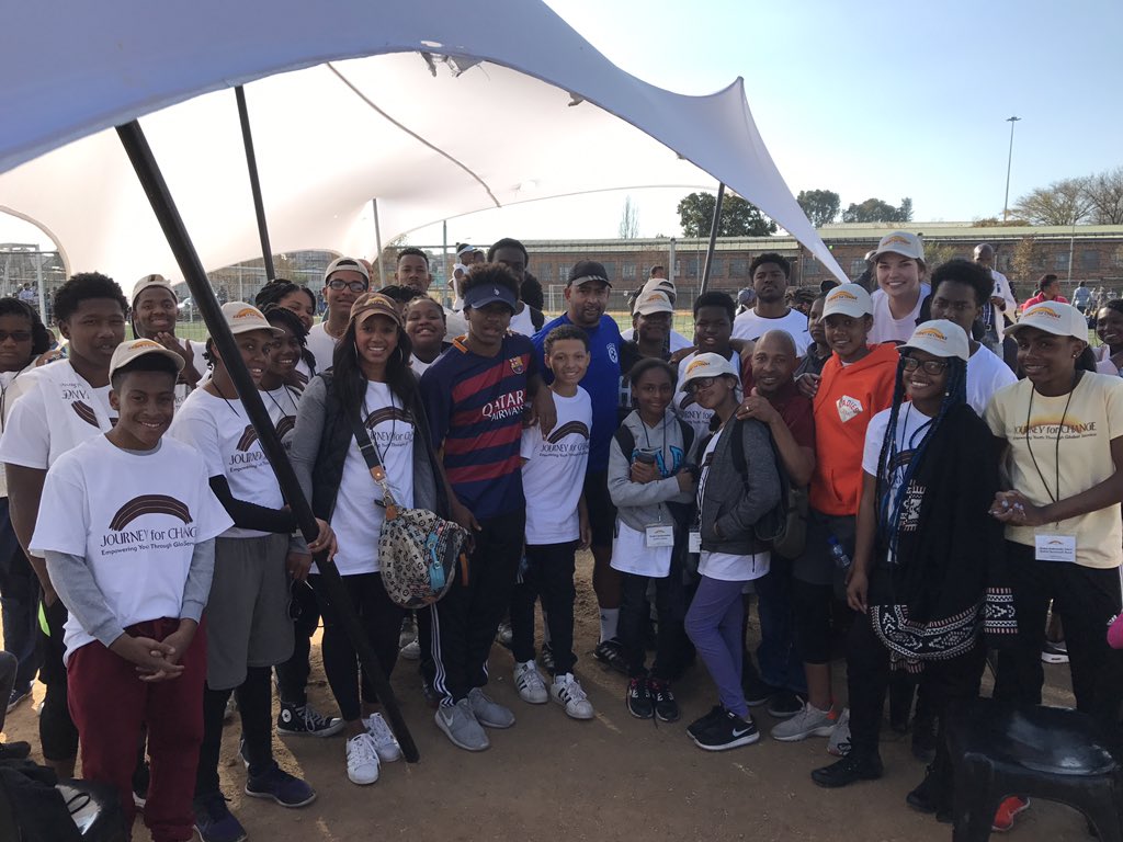 nalah_sulli's tweet photo. South Africa was such an experience. Now back to Bridgeport! Thanx @DrStevePerry and @ARProject https://t.co/Ab59xPCLur