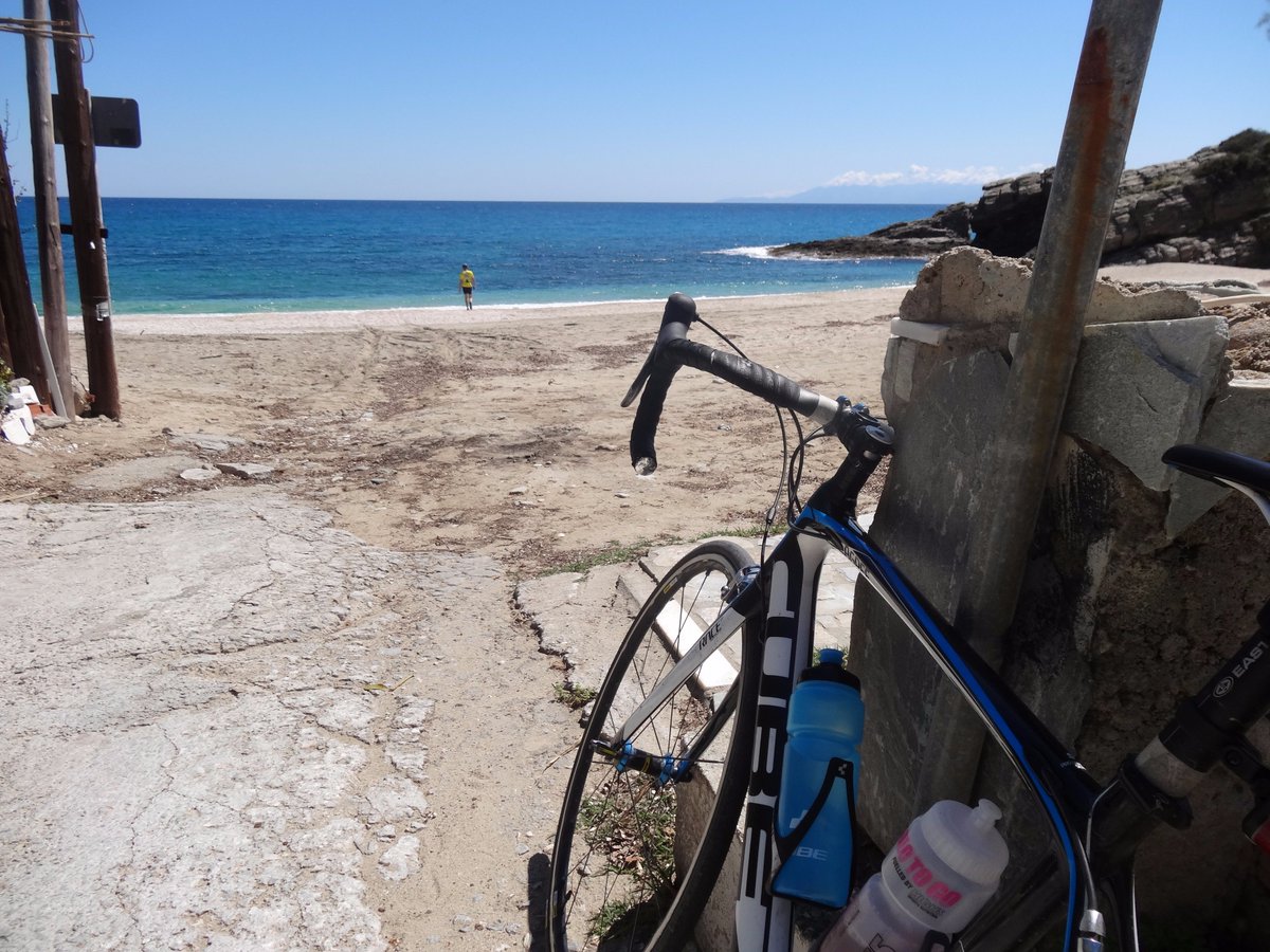 GCHols's tweet photo. https://t.co/LasCH0QfIA extend your #cycling season #greececycling. #allinclusive #exclusivevilla for your group #Greece #teamGCH https://t.co/hWxoHJUvtK