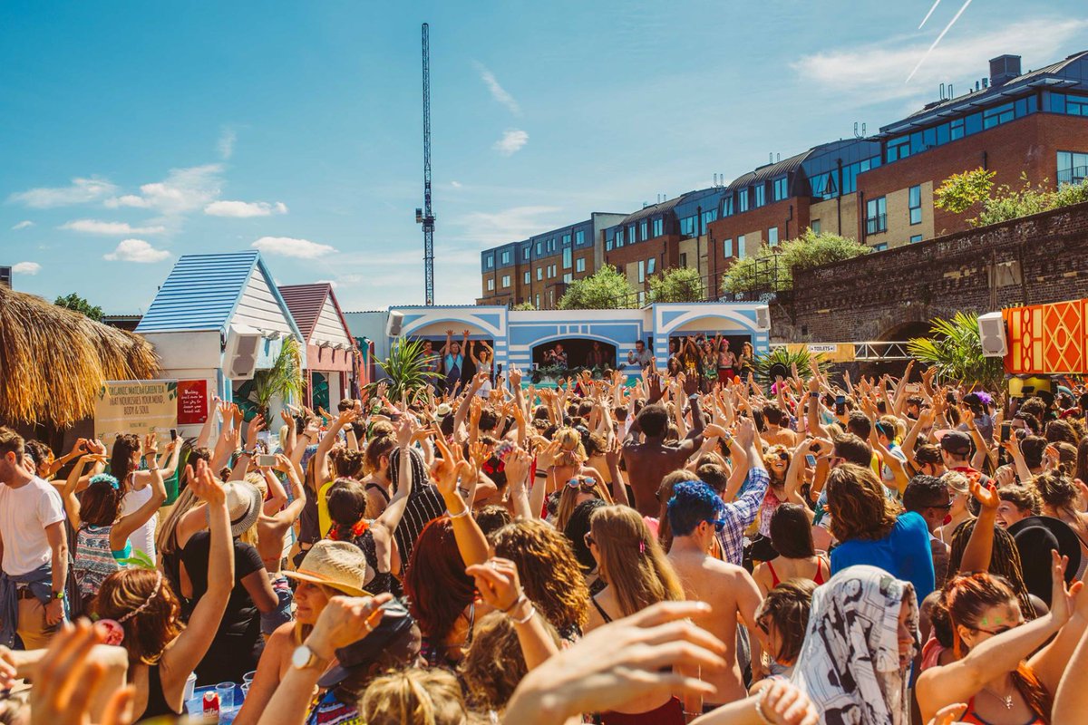 ThisIsTake's tweet photo. Photos from @GloryvilleHQ with @FatboySlim. This get's us excited for our @brixtonrooftop beach party on 19th Aug! > https://t.co/7efARG5vor https://t.co/W1qA9VHTRR