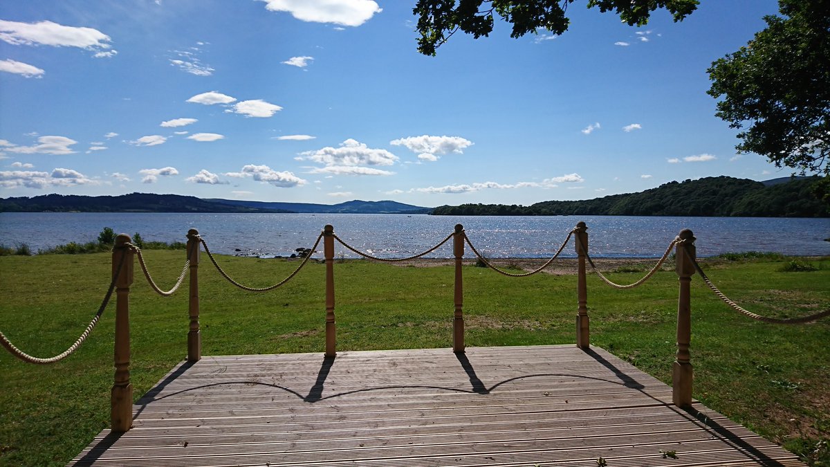 LLWFweddings's tweet photo. Beautiful day to be by the Loch #Lochlomond #scottishlodges #scotland #scottishwedding #balamha https://t.co/actyHCRSL5