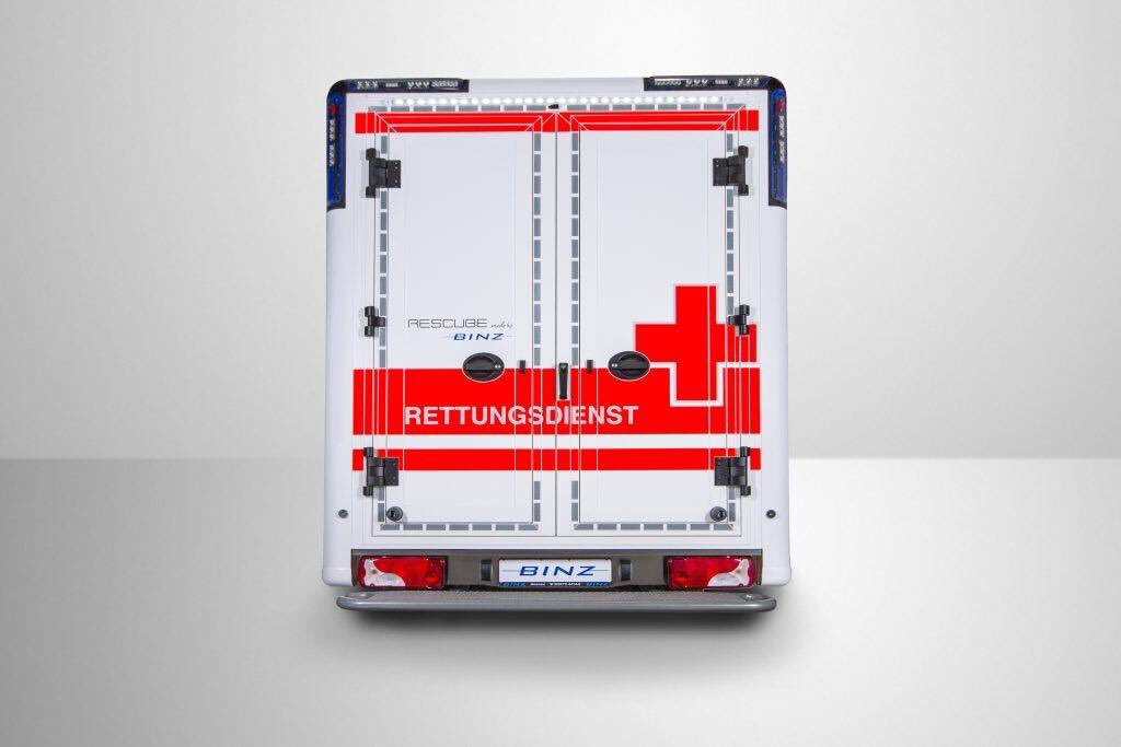 AmbuRaf's tweet photo. Interesting new concept from Binz #Ambulance #Rescube.  Hope to see this one @RETTmobil2017 #fulda https://t.co/PfKDznCX9F