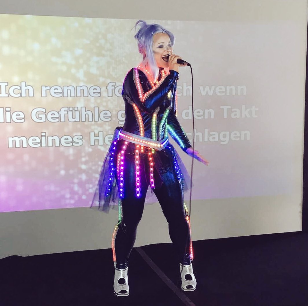 Desi_Inochi's tweet photo. All the good feelings while on stage <3 #rainbowcolored #sorairodays #concert #desi #inochi #ledsuit https://t.co/2ZrVeb5lH3