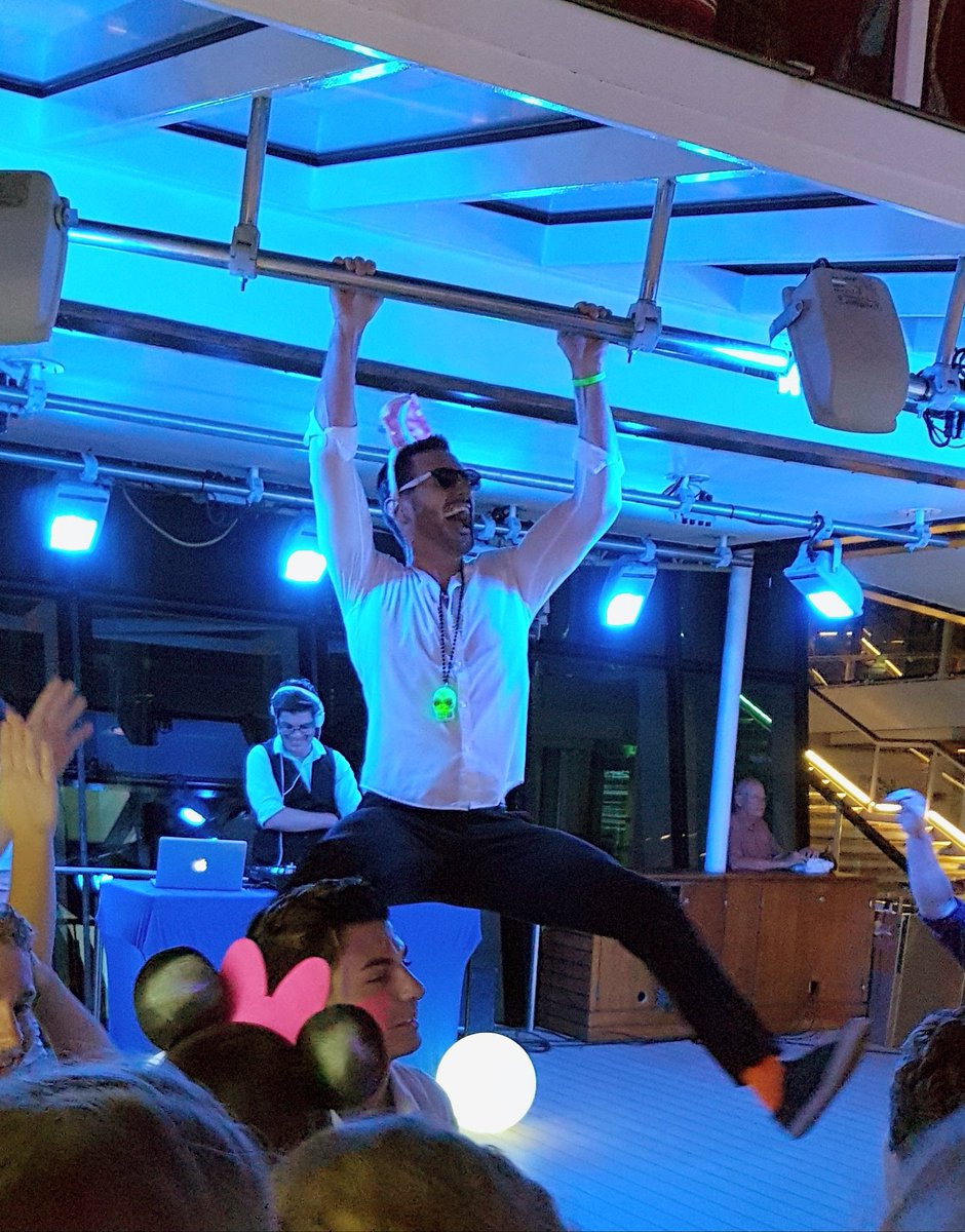 edumaingirl's tweet photo. @richardspacey @CelebrityCruise @CCIProductions @CelebrityUK We had such a fun time at the #celebrityequinox Full Moon party. #firsttimecruising and the whole week was amazing! https://t.co/A6epJ8lGfD