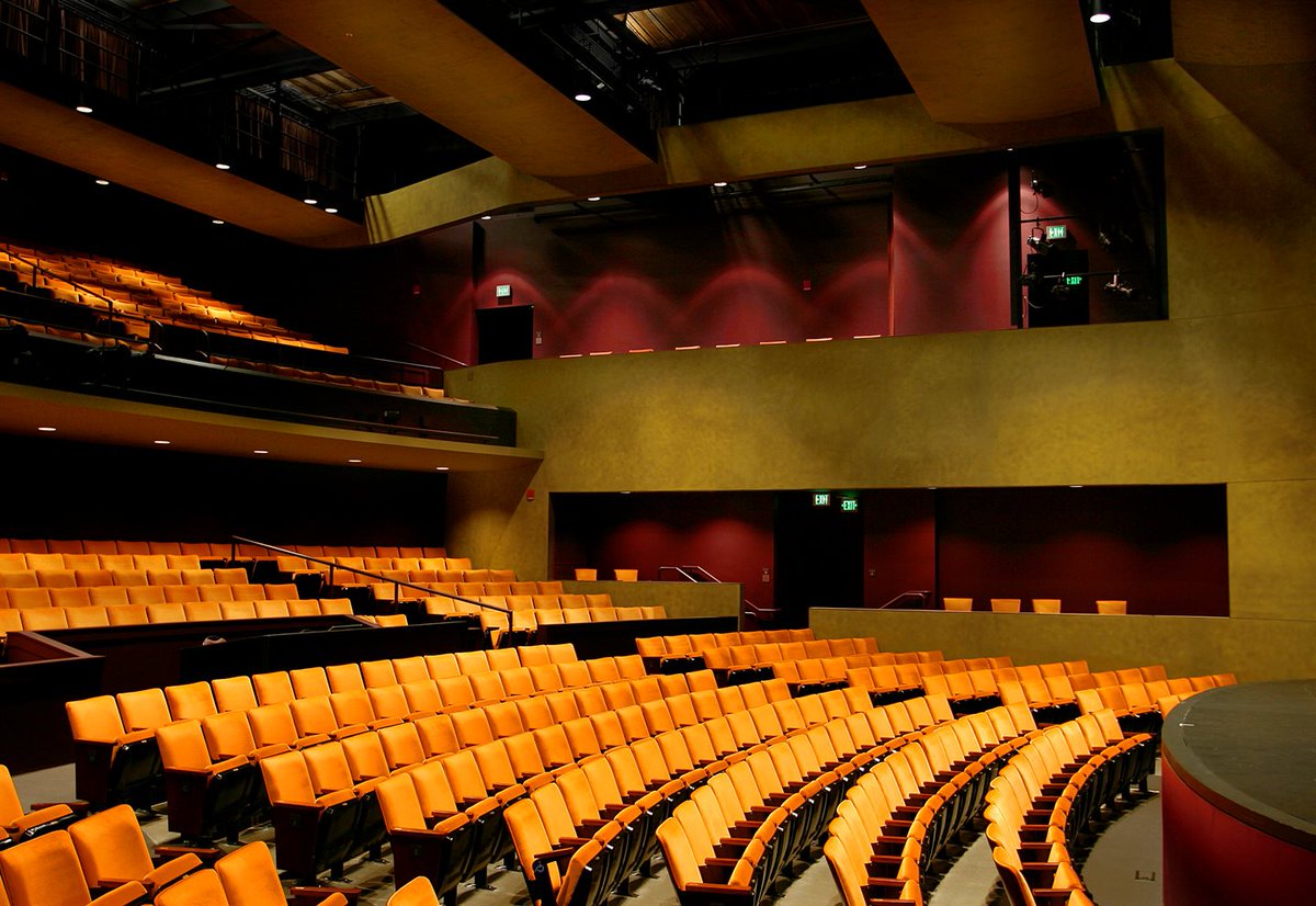 Edmonds Center for the Arts – Edmonds, WA 
Product: Duroplex Wash DS II
ow.ly/FwvE30dfDQt