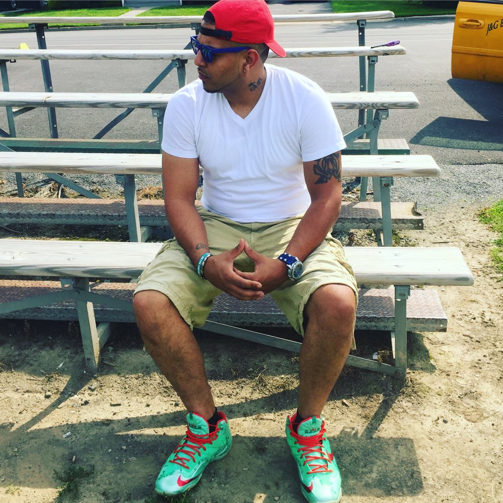 sb3ezzy's tweet photo. #NewProfilePic https://t.co/Q73zDsDtD9