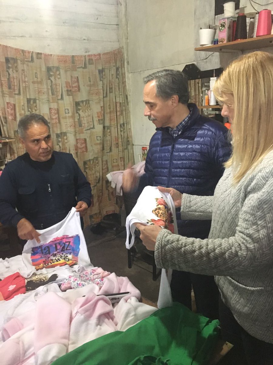 gastoncrespoLP's tweet photo. #AltosDeSanLorenzo talleres de costura que confeccionan prendas de calidad. Faltan políticas de promoción de la economía social. @Stolbizer https://t.co/XFZxpOWJlo
