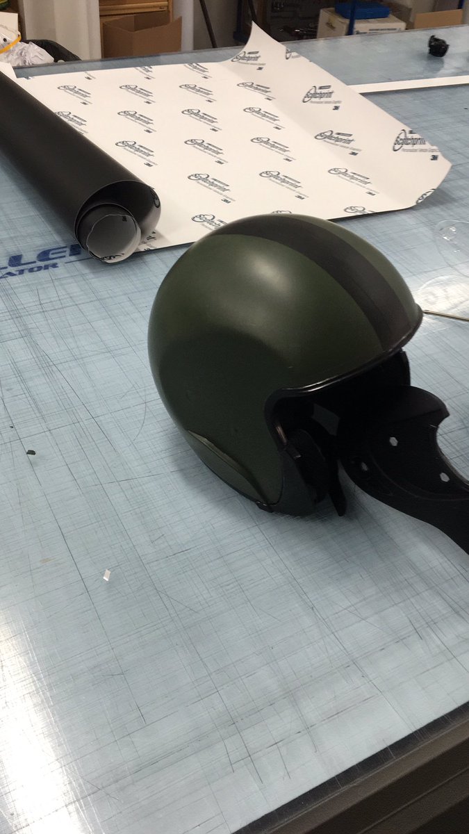 dekortekk's tweet photo. #motos #casco #vinilos #3M #rotulos https://t.co/inl2WfSrPn