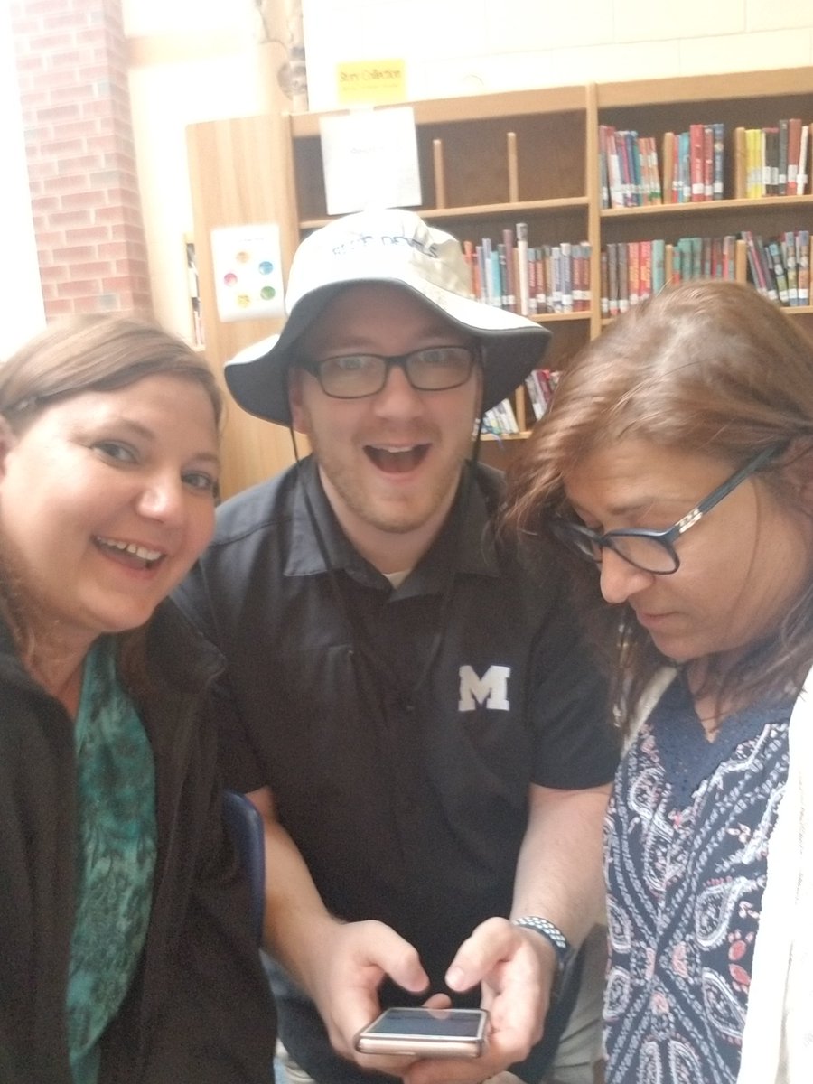 JHall024's tweet photo. Learning how to tweet today! #MpowerED https://t.co/Yhkp7wTX2L
