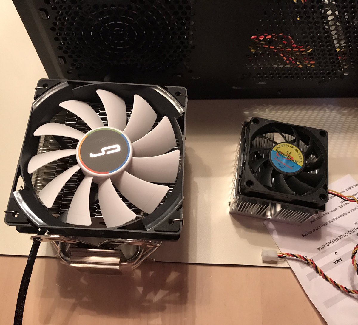 AshStreetComp's tweet image. Customer had a Heatsink Fan Fail! CPU Overtemp!! OH NOES!! We slapped a CryoRig H7 in there and cleaned her all up! CPU is running COOL NOW!