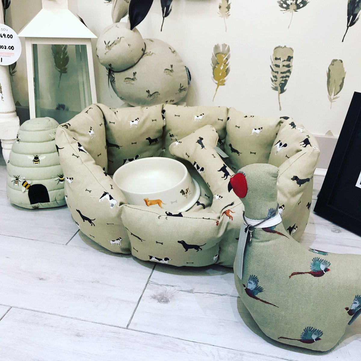 CPLighting1's tweet photo. Check out our new gifts from @SophieAllport in store now! #MondayMood #giftideas #giveadogabone https://t.co/OqQqG0lg2G