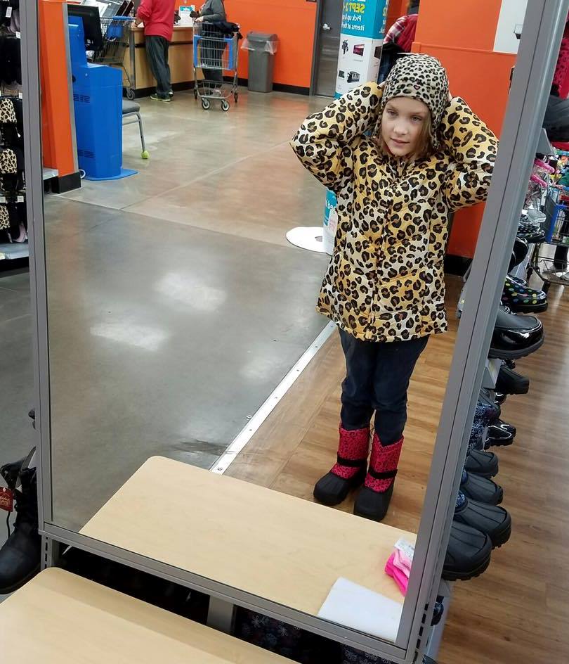 ProjectBundleUp's tweet image. Hard to believe winter is right around the corner! Looking for ways to support @ProjectBundleUp? Visit projectbundleup.org to learn how!