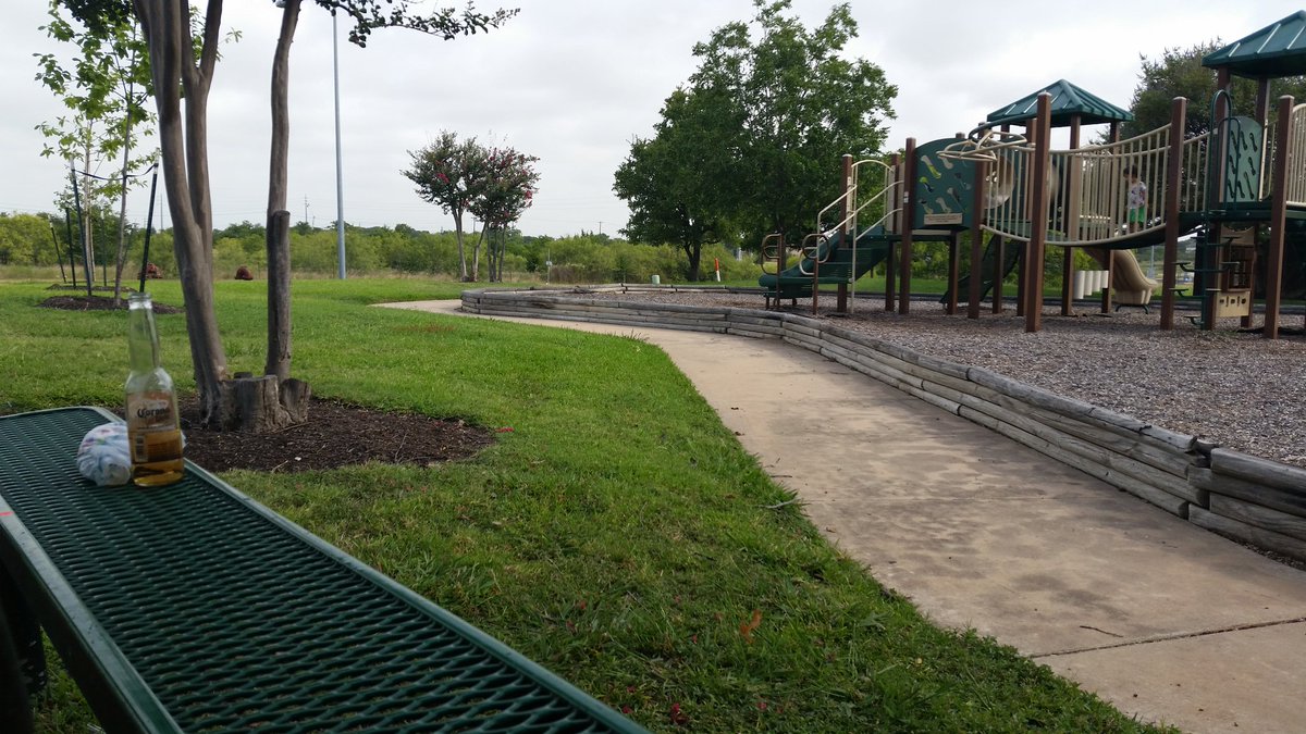 BobanFranco's tweet photo. Found Monday morning @ the neighborhood playground. This is definitely too #fullsass https://t.co/iTHVFyC08W