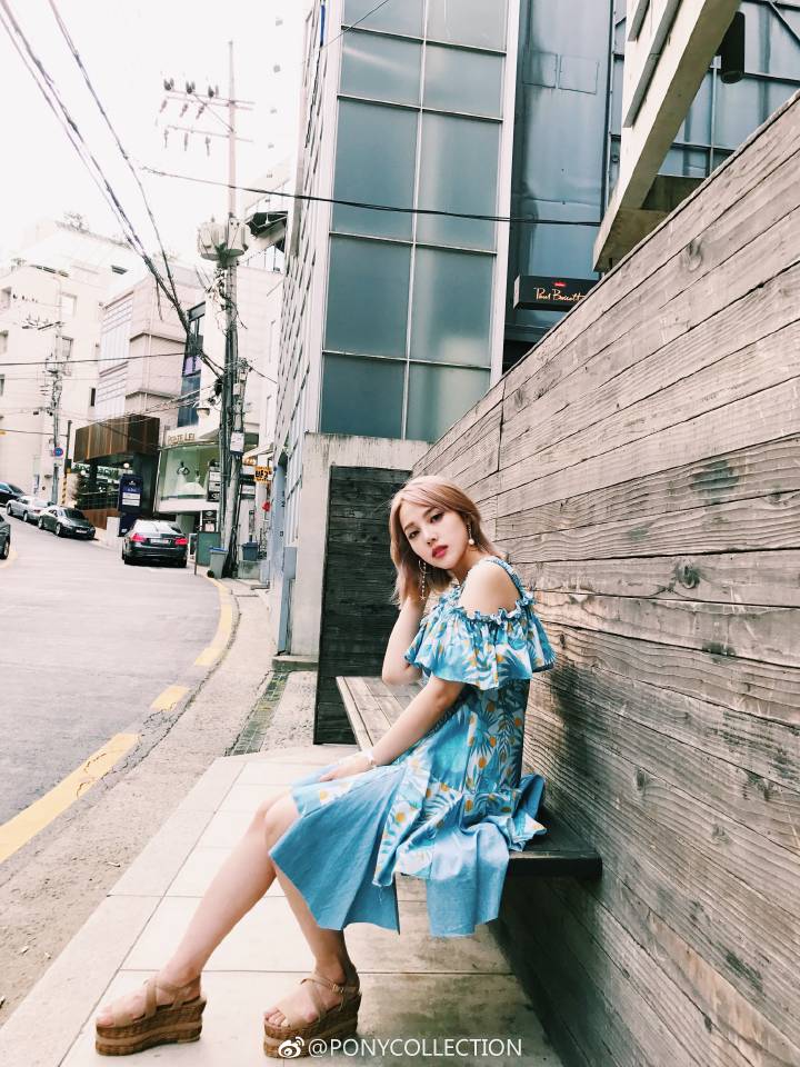 ponymakeup_92's tweet photo. - she's so aesthetically pleasing

#ponymakeup #ponysmakeup #makeup #beauty #beautyguru #korea https://t.co/WN10do5PMO