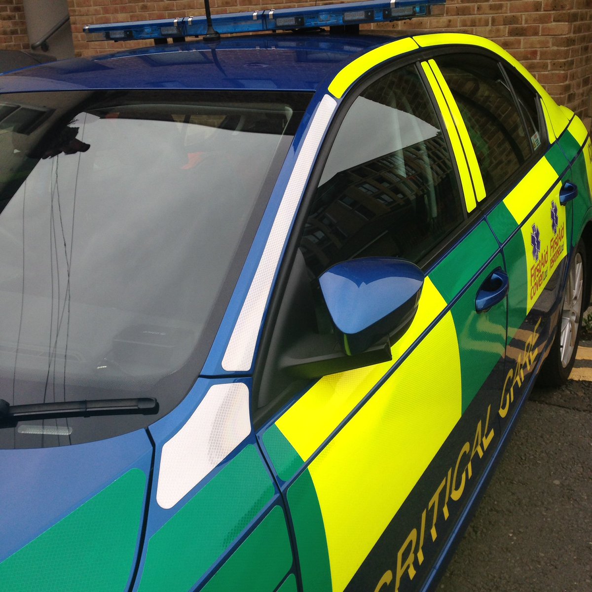 simonnash1980's tweet photo. #IC01 heading off shortly to cover the @GreatCityRace 🏃♀️🏃Best wishes to all those taking part this evening ⛑ #FirstAid #FirstAidCover https://t.co/XkPVqMwhog