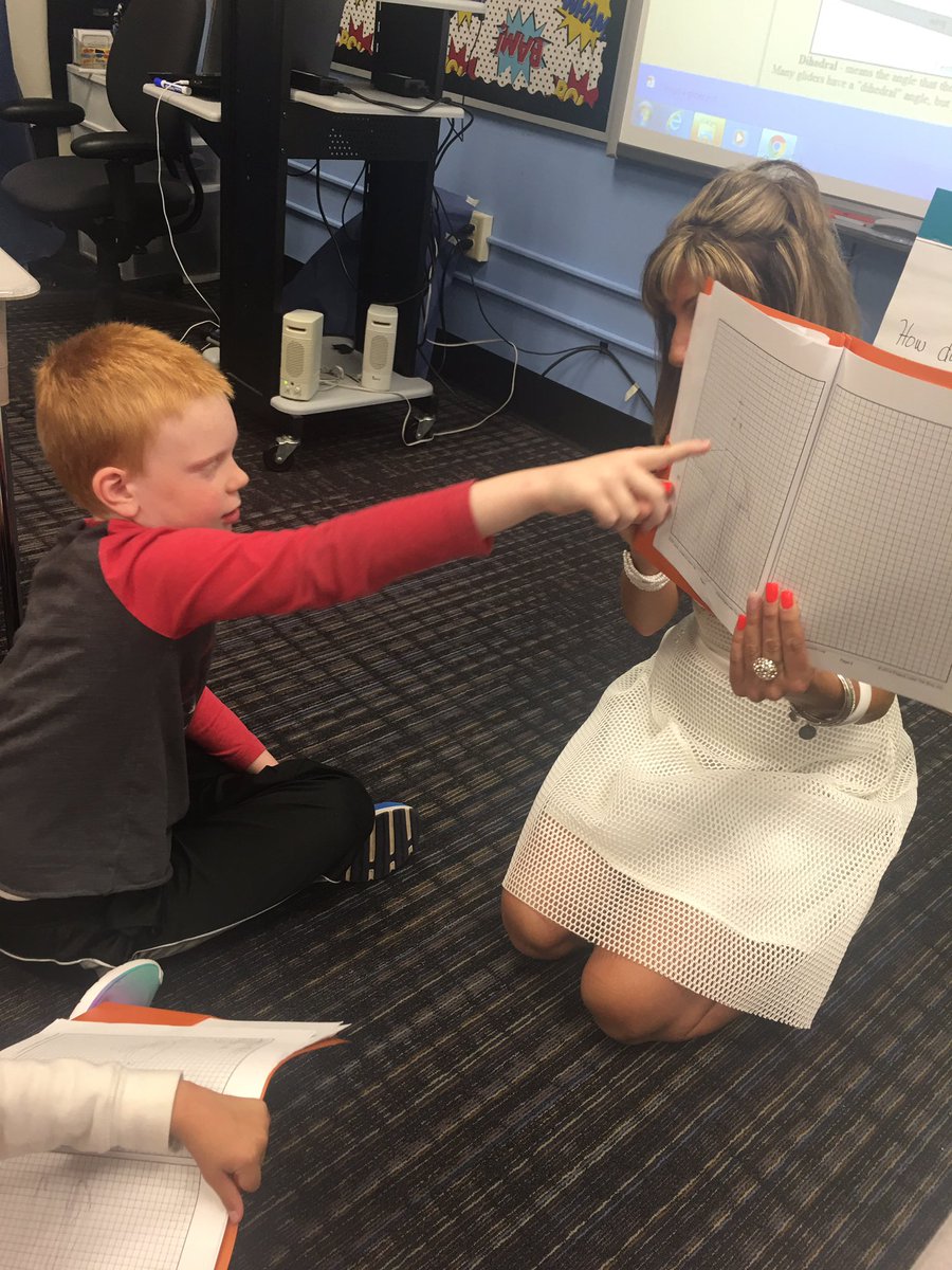 gmlovetolearn's tweet photo. Engineers use the design process, record their thinking, collaborate & share ideas #STEMr #STEM #pltw @pltw @ParkwaySchools #pltwlaunch https://t.co/GMAPlcu1VA
