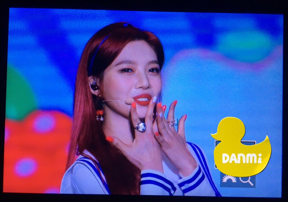 danmi_0903_'s tweet photo. 170724 울산 썸머페스티벌 
#조이 #JOY #레드벨벳 #RedVelvet https://t.co/mugQmUMPwG