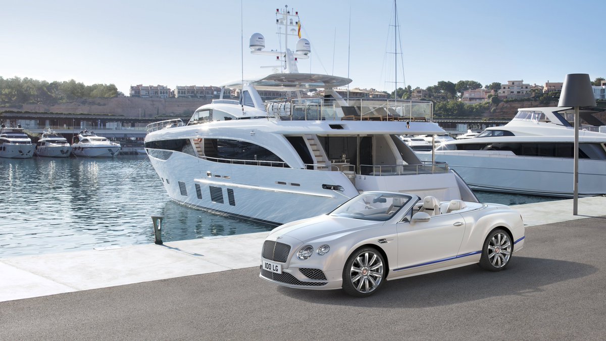 AutoVolo's tweet photo. Luxury yacht inspired Bentley Continental docks: https://t.co/SqEeXkADZ4 https://t.co/s8jIw5kiYF