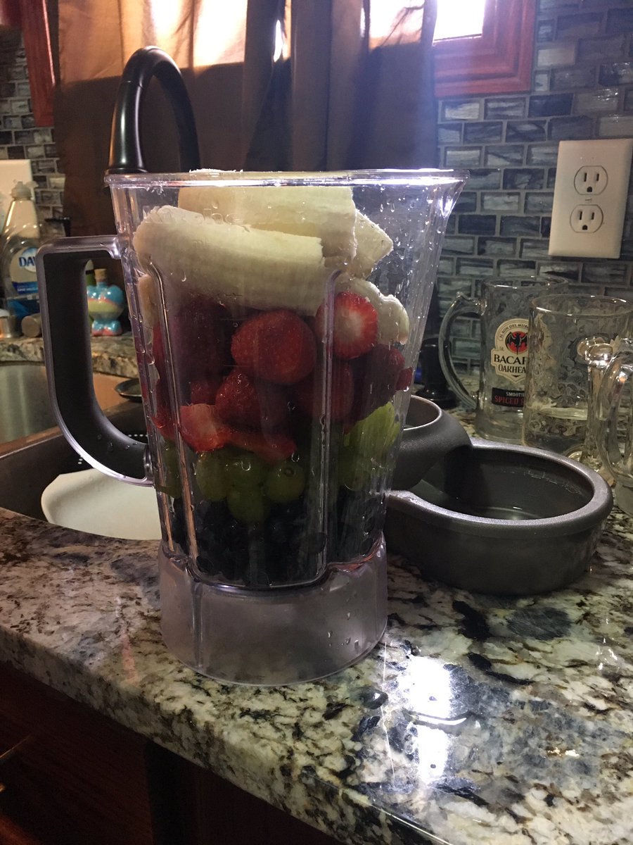 andyhagen26's tweet photo. Breakfast of champions! https://t.co/MYmZyEYoYh