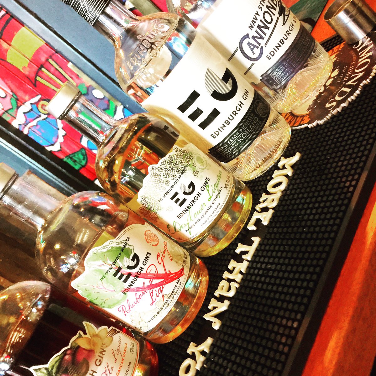Whit a day! Sun's oot, gin's oot. We've got the whole <a href="/Edinburgh_Gin/">Edinburgh Gin</a> range. #portoleithpub