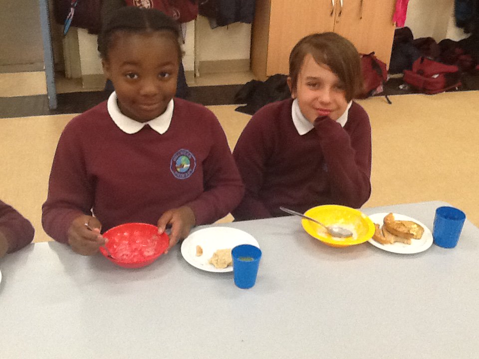enlightthechild's tweet photo. Primary School Breakfast Club #schoolbreakfastclub #primaryschool #London #England https://t.co/E4XlpNGCsh